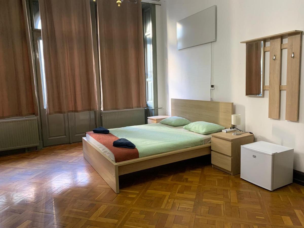 Kecskemeti Rooms Будапеща Екстериор снимка